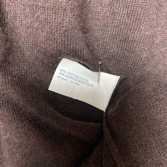 Gap V-neck brown long sleeved lightweight sweater - Picture 6 of 6